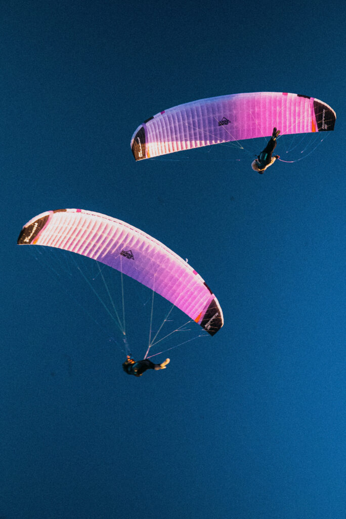 Chloe & Simon | Paragliding is fun | Koen Olijerhoek