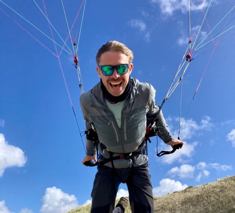 Chris Jones | Paragliding is fun
