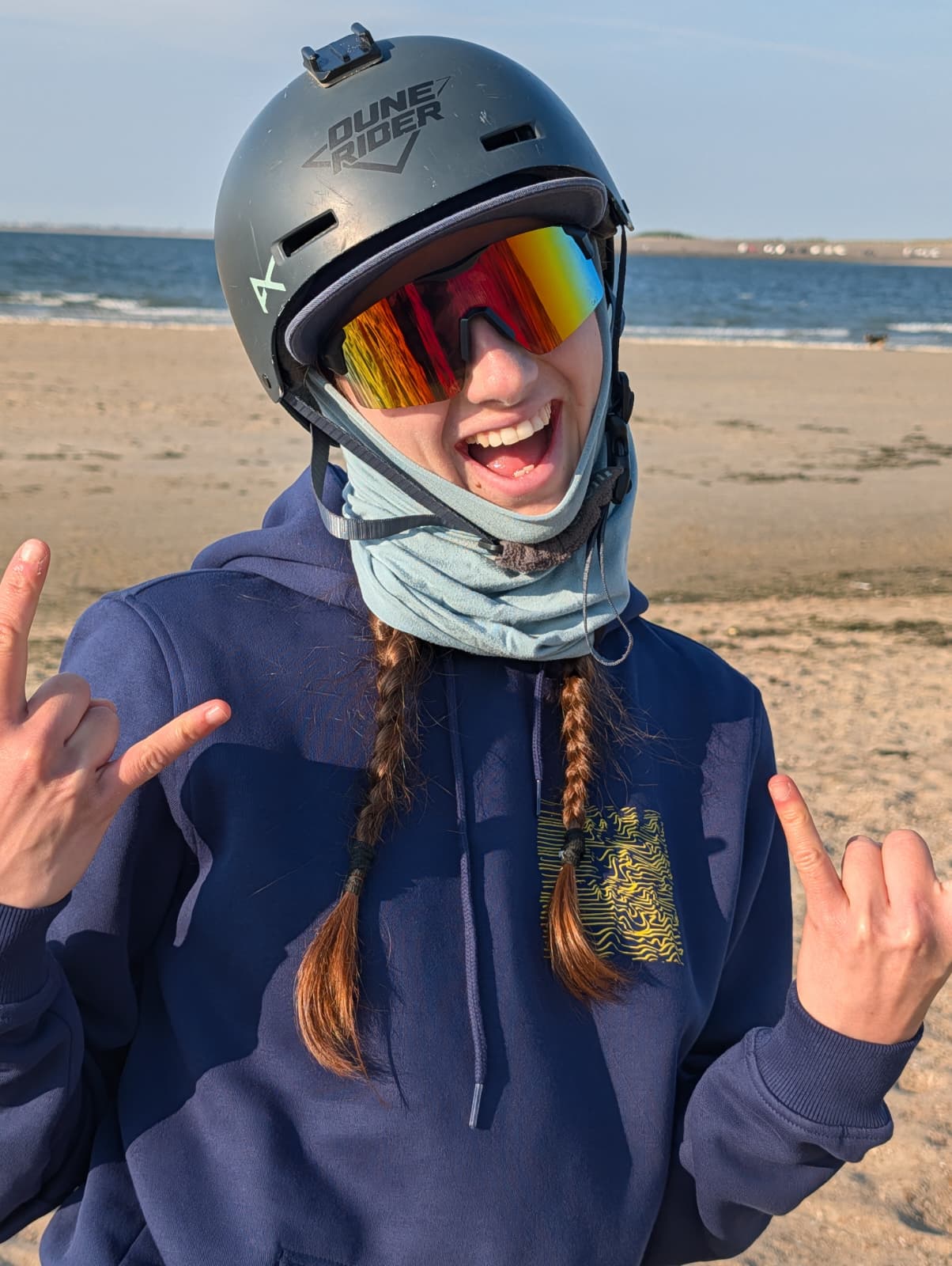 Rosie Manning | Paragliding is fun